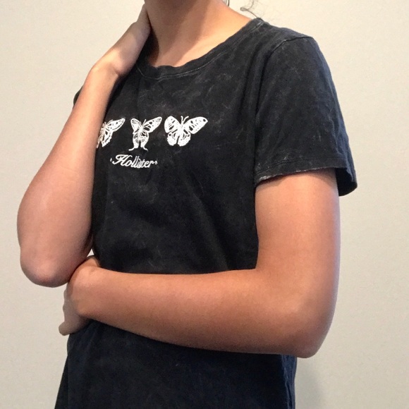 Simple Hollister Butterfly Logo Tshirt 